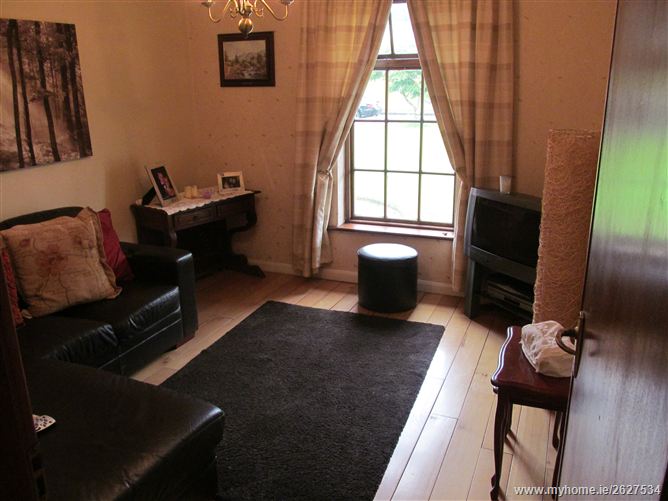 An Teach Bui, Highlands , Passage West, Cork Barry Auctioneers